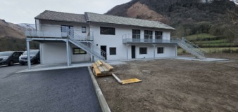 {Escalier, terrasse et garde-corps sur mesure} pour une habitation privée