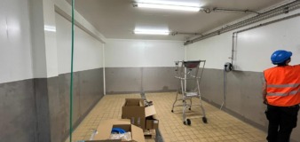 Habillage inox, réseaux techniques et hygiène : {retour sur un projet pour Lindt}